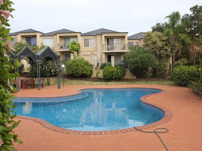 5/12 Spyglass Grove, Connolly WA 6027
