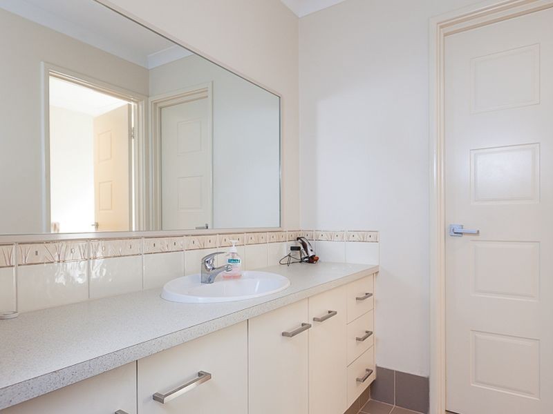 4 Benjamin Crescent, Tapping WA 6065