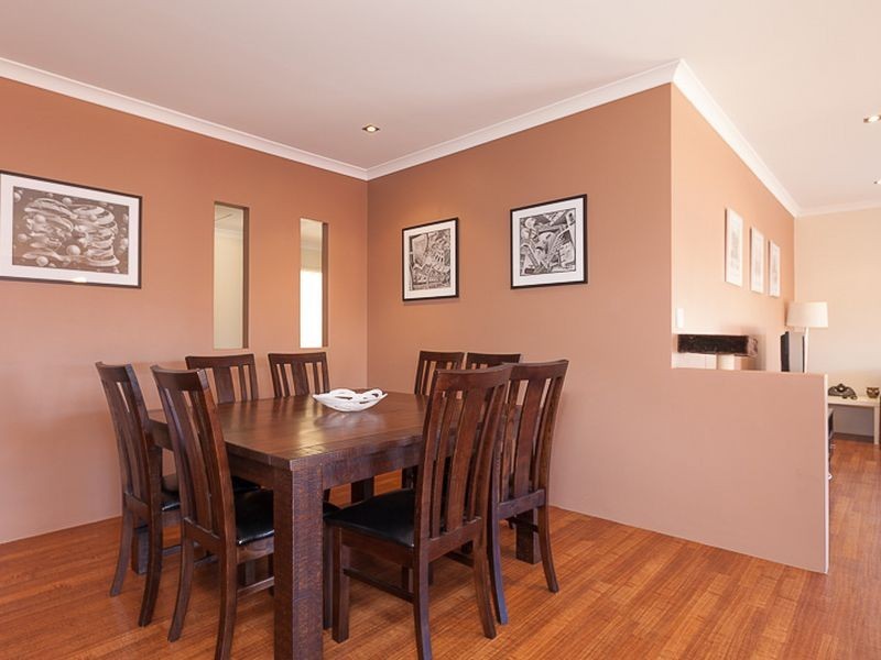 4 Benjamin Crescent, Tapping WA 6065