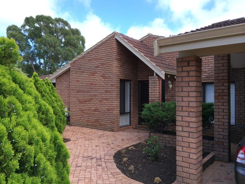 22 Contour Drive, Mullaloo WA 6027