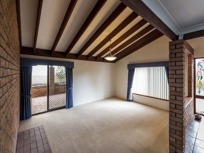 22 Contour Drive, Mullaloo WA 6027