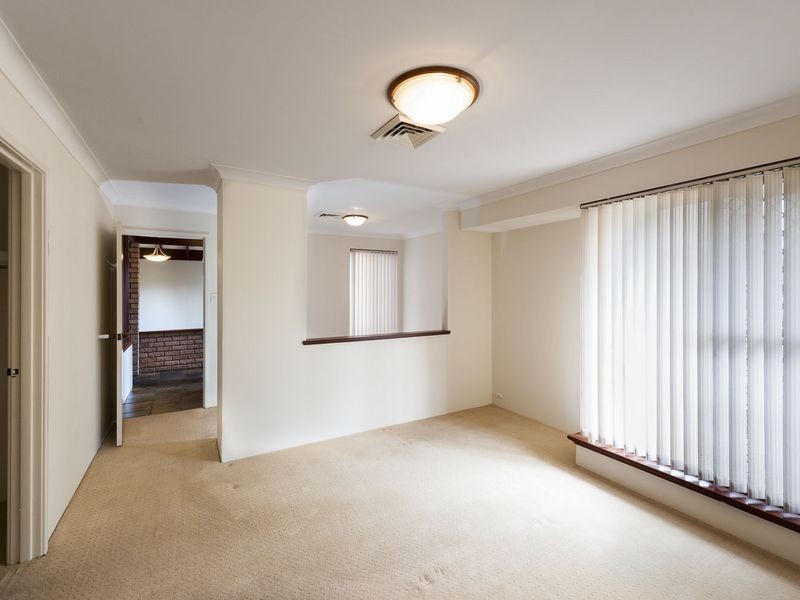 22 Contour Drive, Mullaloo WA 6027