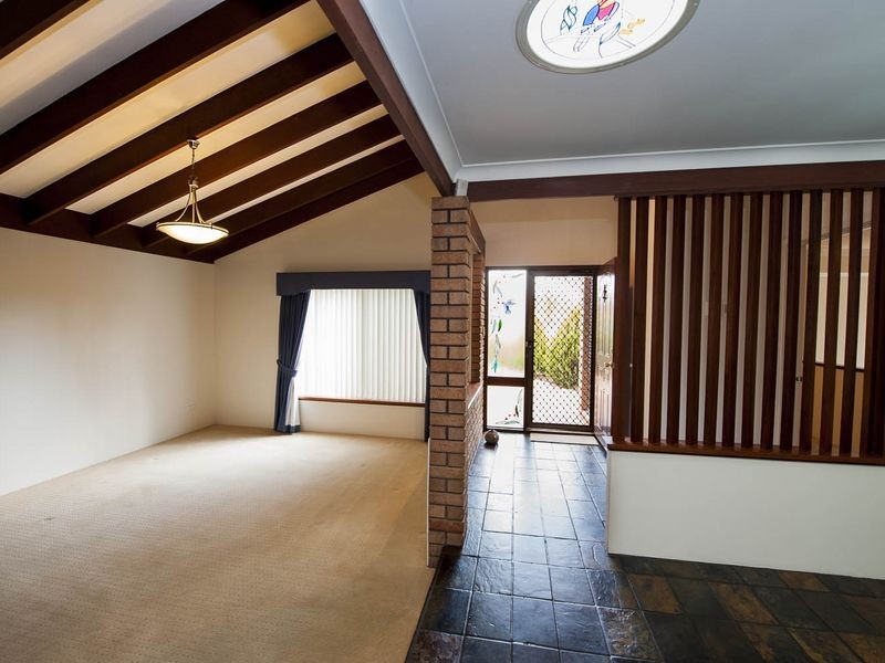 22 Contour Drive, Mullaloo WA 6027