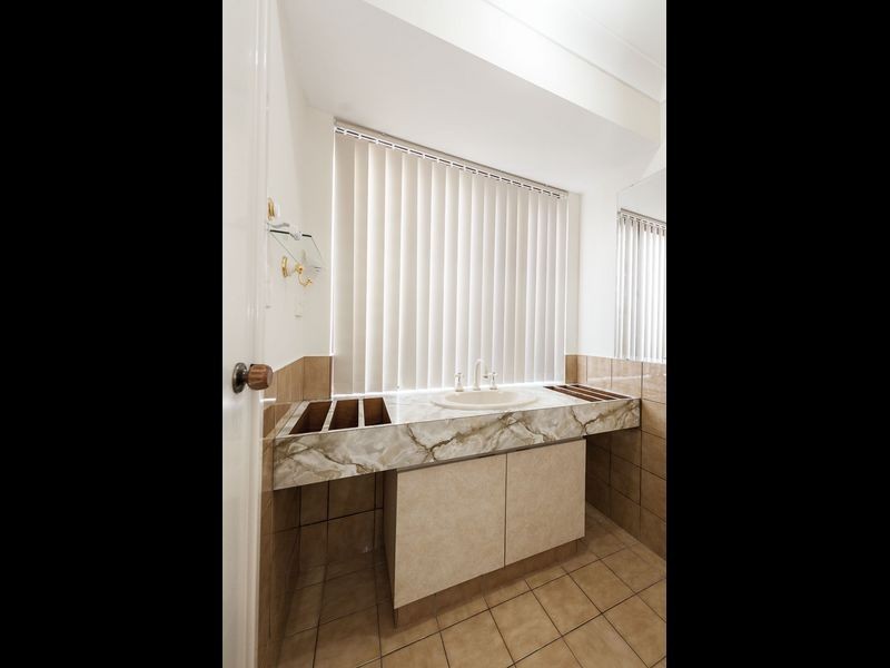 22 Contour Drive, Mullaloo WA 6027