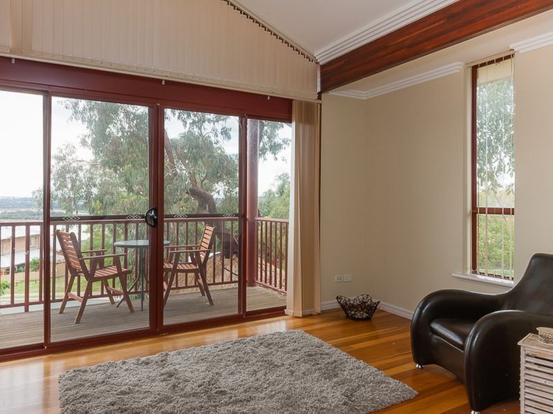 9 Stillwater Way, Edgewater WA 6027
