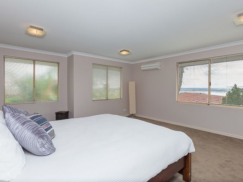 9 Stillwater Way, Edgewater WA 6027