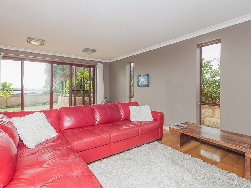 9 Stillwater Way, Edgewater WA 6027