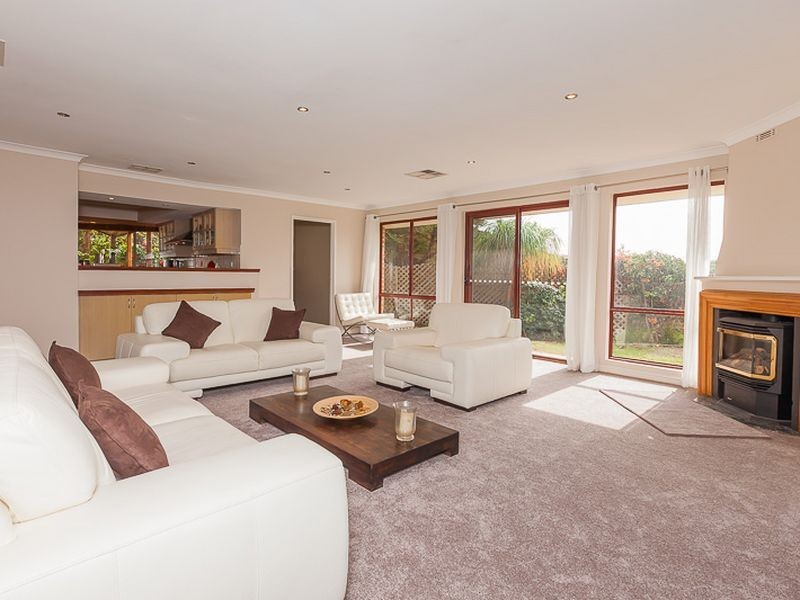 9 Stillwater Way, Edgewater WA 6027