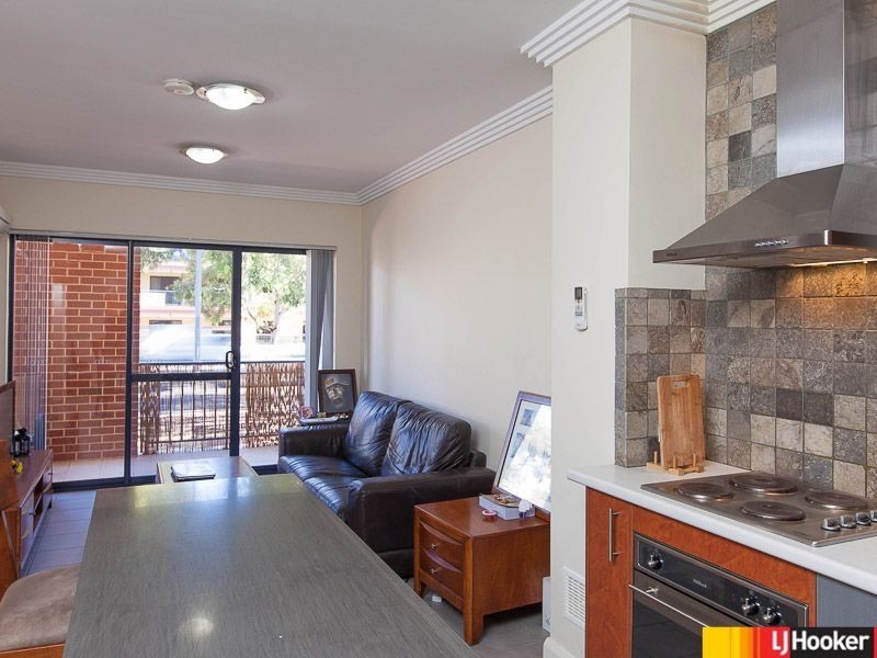 1/81 Grand Boulevard, Joondalup WA 6027