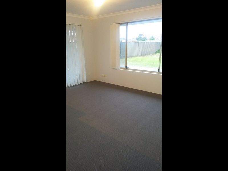 35 Southsea Rd, Quinns Rocks WA 6030