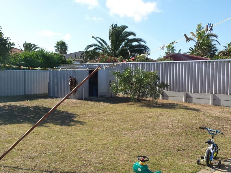 35 Southsea Rd, Quinns Rocks WA 6030