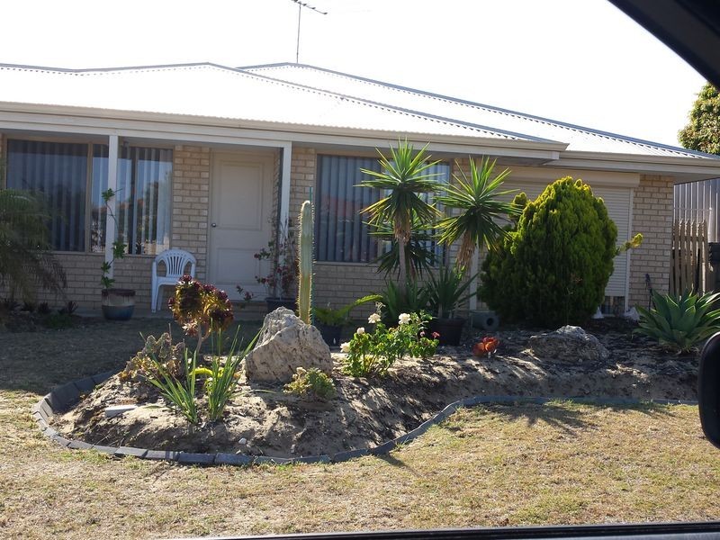 35 Southsea Rd, Quinns Rocks WA 6030