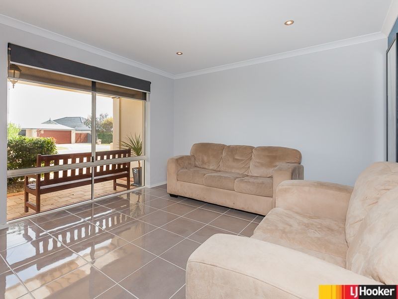 23 Jindare Loop, Carramar WA 6031