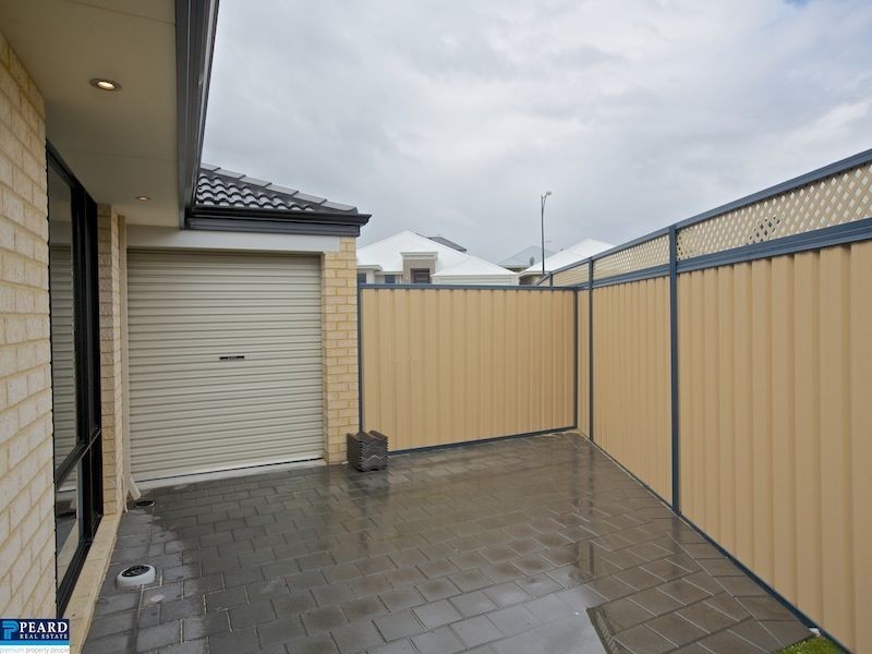 7 Prion Pass, Tapping WA 6065