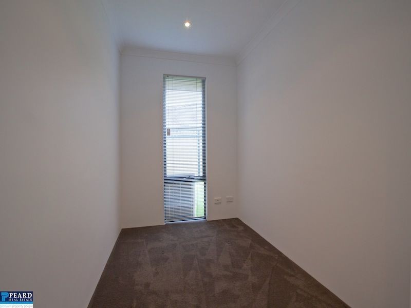 7 Prion Pass, Tapping WA 6065