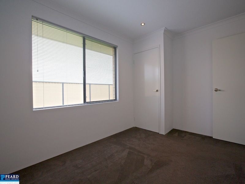 7 Prion Pass, Tapping WA 6065