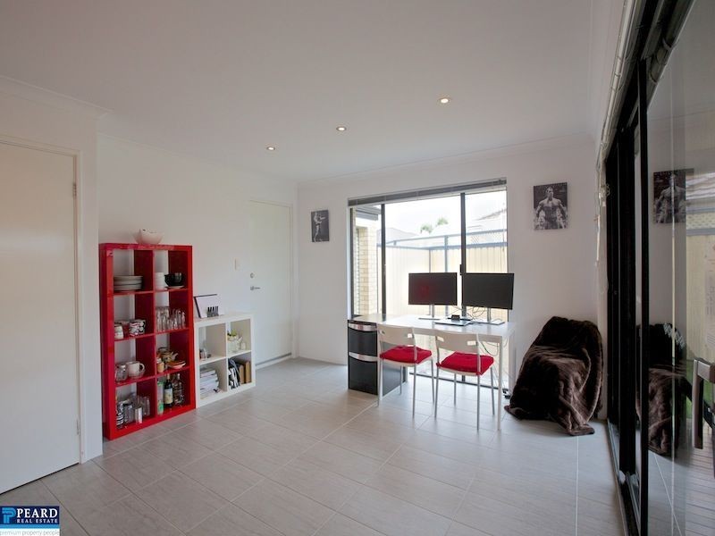 7 Prion Pass, Tapping WA 6065