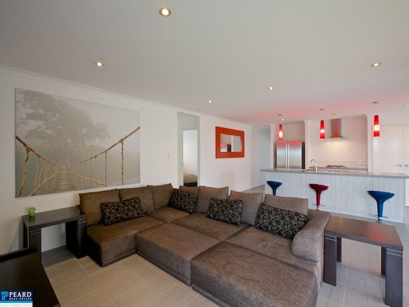 7 Prion Pass, Tapping WA 6065