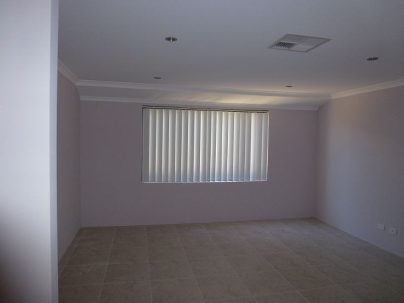 31 Montane Turn, Banksia Grove WA 6031