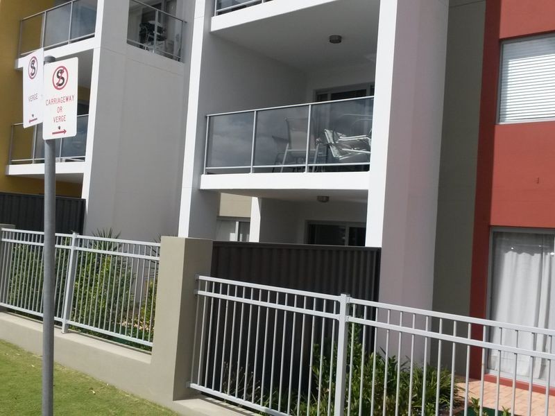 33/9 Citadel Way, Currambine WA 6028