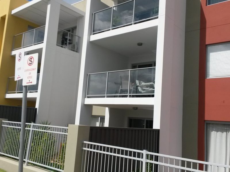 33/9 Citadel Way, Currambine WA 6028
