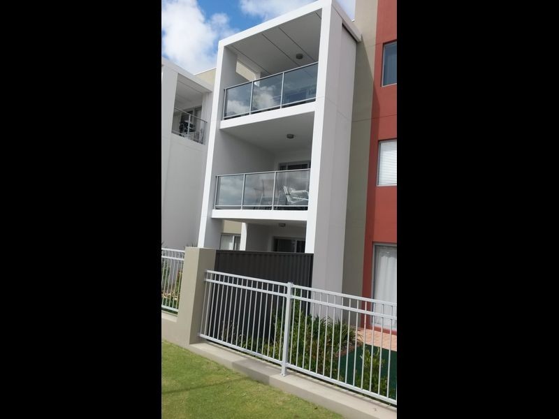 33/9 Citadel Way, Currambine WA 6028