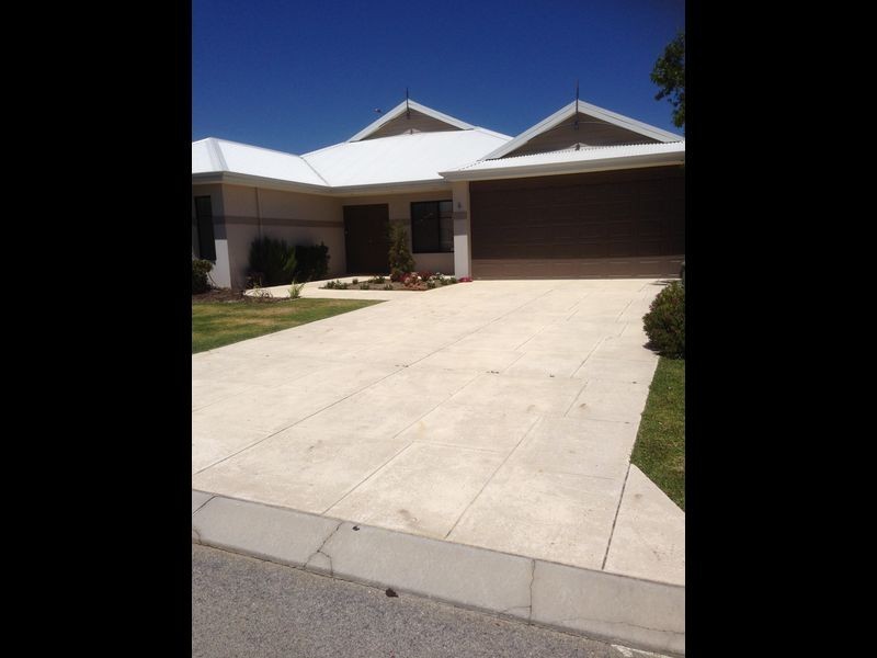 6 Bonnard Cres, Ashby WA 6065