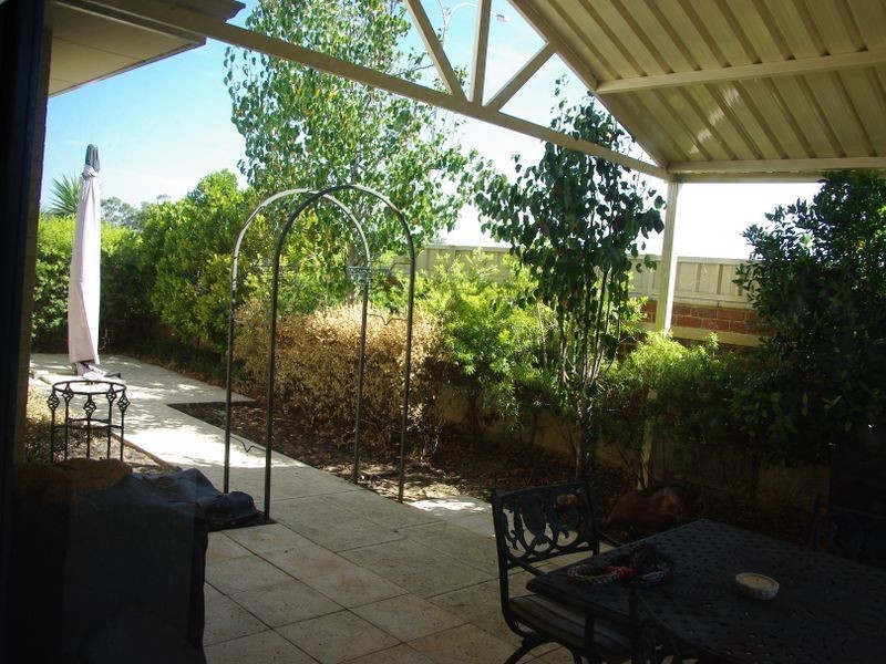 6 Bonnard Cres, Ashby WA 6065