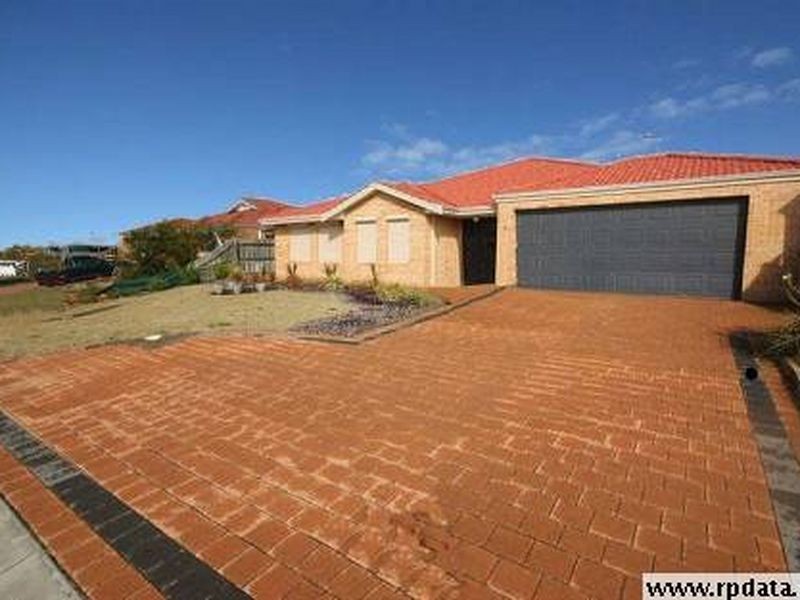 18 Burnett Drive, Clarkson WA 6030
