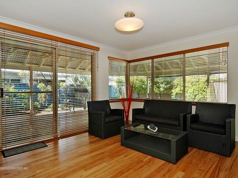 10 Seaside Gardens, Mullaloo WA 6027