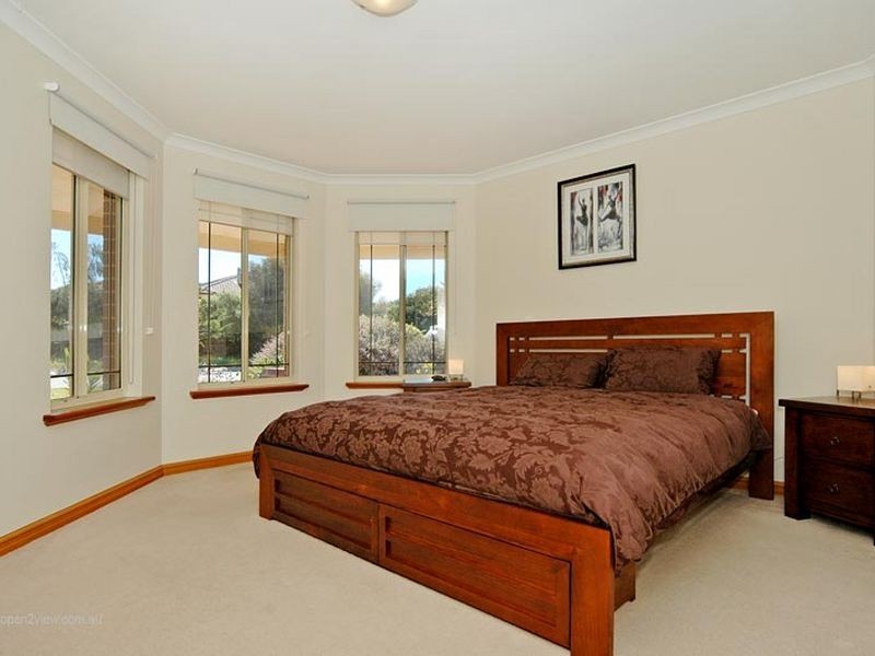 10 Seaside Gardens, Mullaloo WA 6027