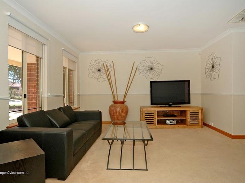 10 Seaside Gardens, Mullaloo WA 6027