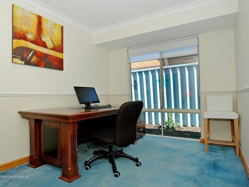 10 Seaside Gardens, Mullaloo WA 6027