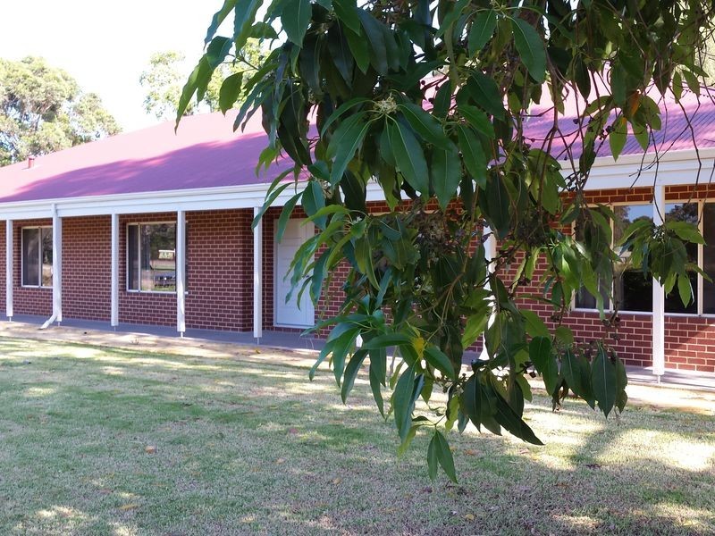 80 Old West Road, Bullsbrook WA 6084