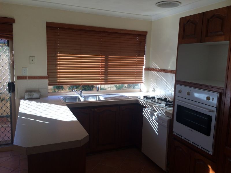 18 Doncaster Square, Currambine WA 6028