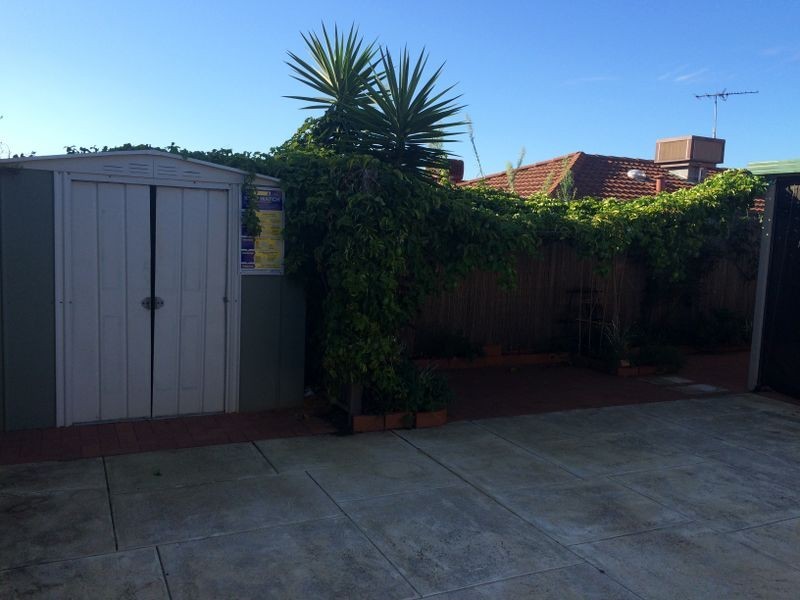 18 Doncaster Square, Currambine WA 6028
