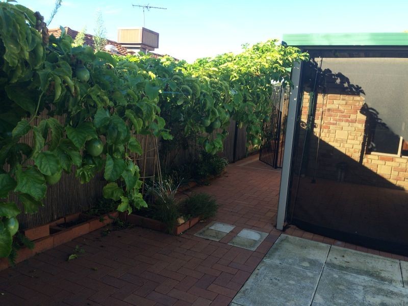 18 Doncaster Square, Currambine WA 6028