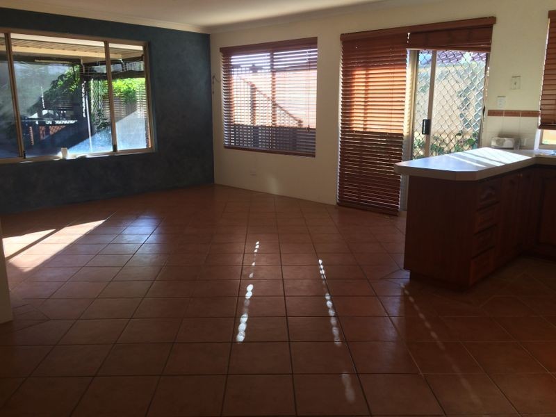 18 Doncaster Square, Currambine WA 6028