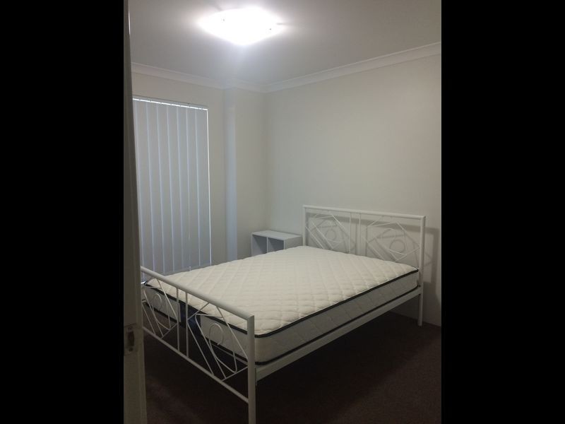 18 Doncaster Square, Currambine WA 6028