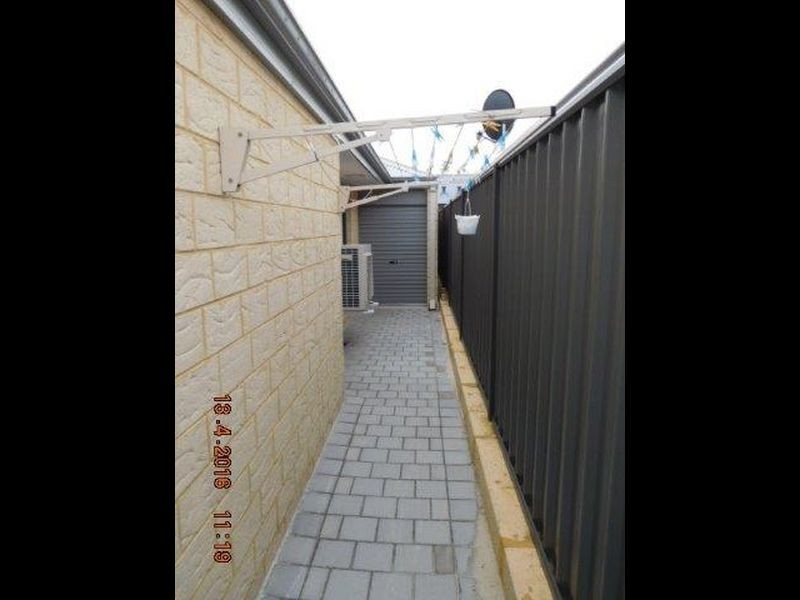 4 Hybrid Green, Banksia Grove WA 6031