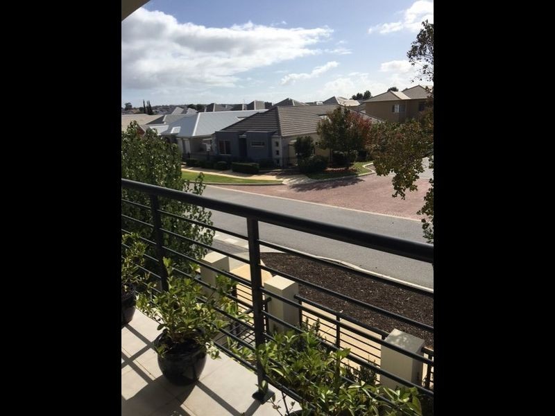 37 Gaudi Way, Clarkson WA 6030