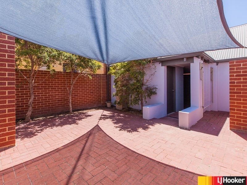 122 Lakeside Drive, Joondalup WA 6027