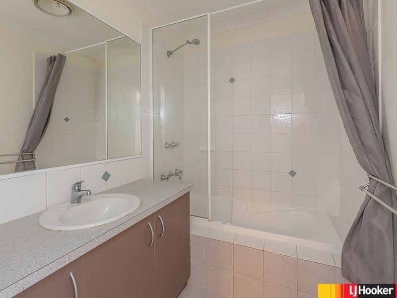 122 Lakeside Drive, Joondalup WA 6027