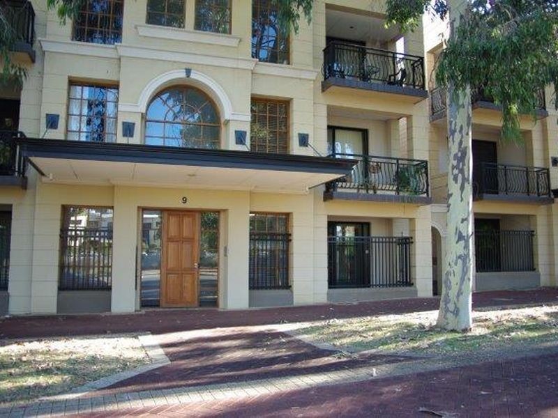 9B Shenton Avenue, Joondalup WA 6027