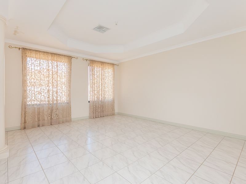 44 Miramare Boulevard, Currambine WA 6028