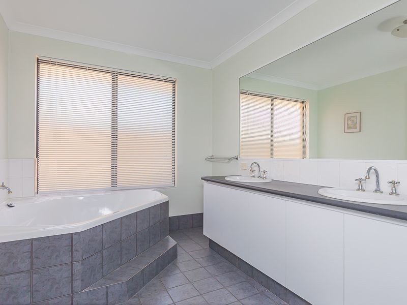 44 Miramare Boulevard, Currambine WA 6028