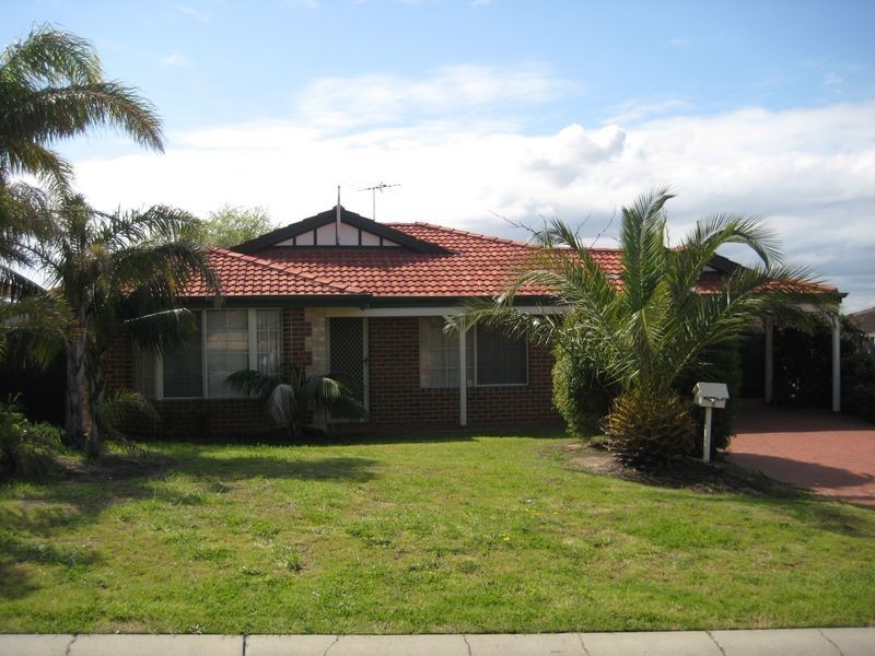 8 Drammen Elbow, Merriwa WA 6030