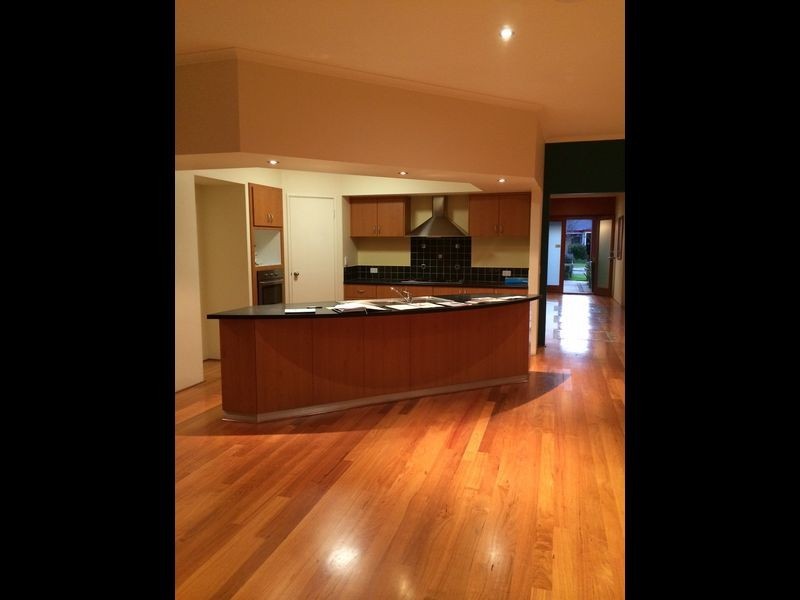 5 Tenement Loop, Hocking WA 6065