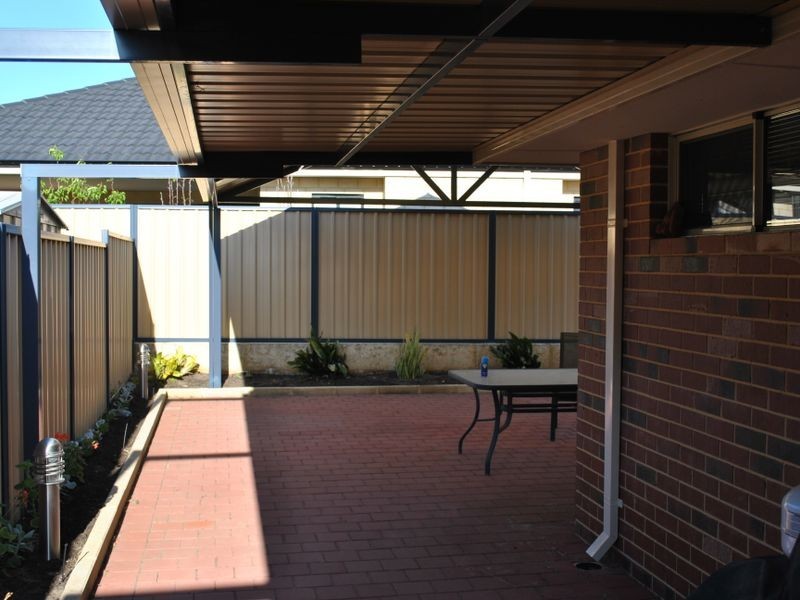 5 Goshawk Street, Tapping WA 6065
