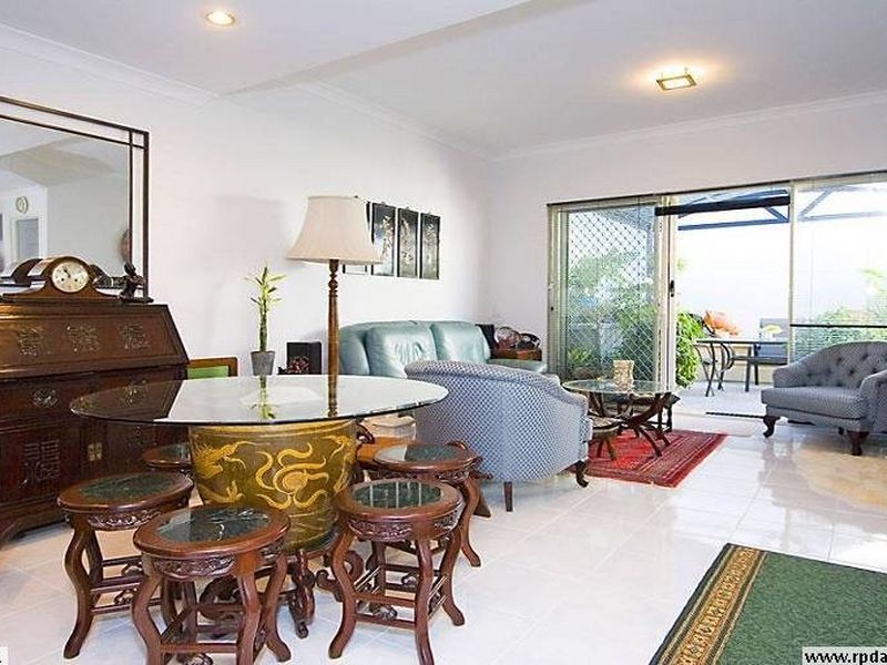 2/9 Hammersmith Court, Joondalup WA 6027
